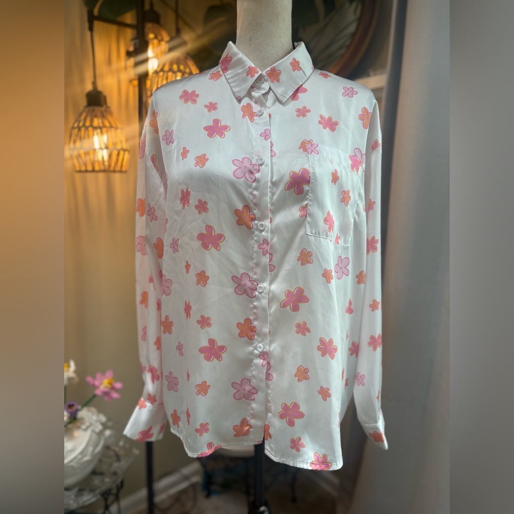 Peppermayo White Button-Down Blouse with Pink & Orange Floral Print - Picture 4 of 11